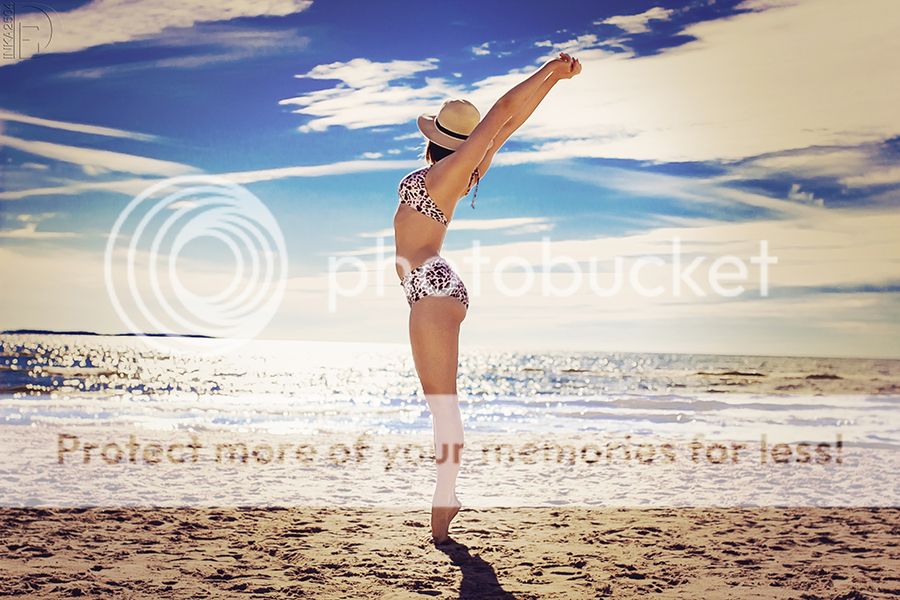 Ewelina Dobosz Kappahl Hat, Kappahl Cardigan, Kappahl Bikini, Seppala