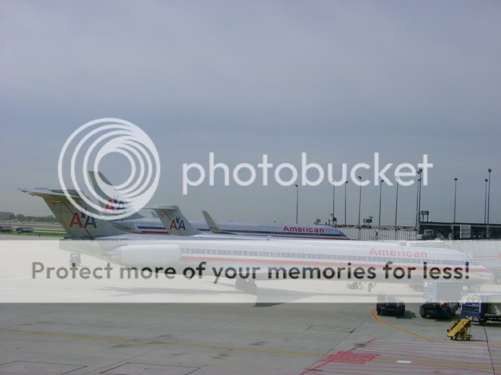 http://i1027.photobucket.com/albums/y334/satexan00/Chicago%20to%20San%20Antonio%20on%20AA%20755/new010.jpg