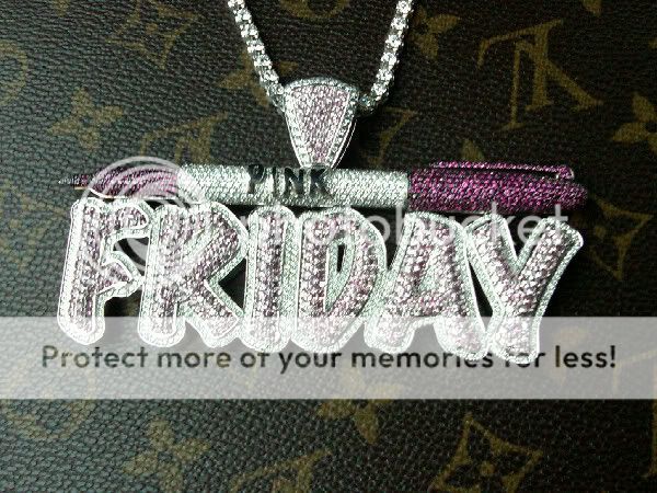 nicki minaj pink friday pics. nicki-minaj-pink-friday-chain.